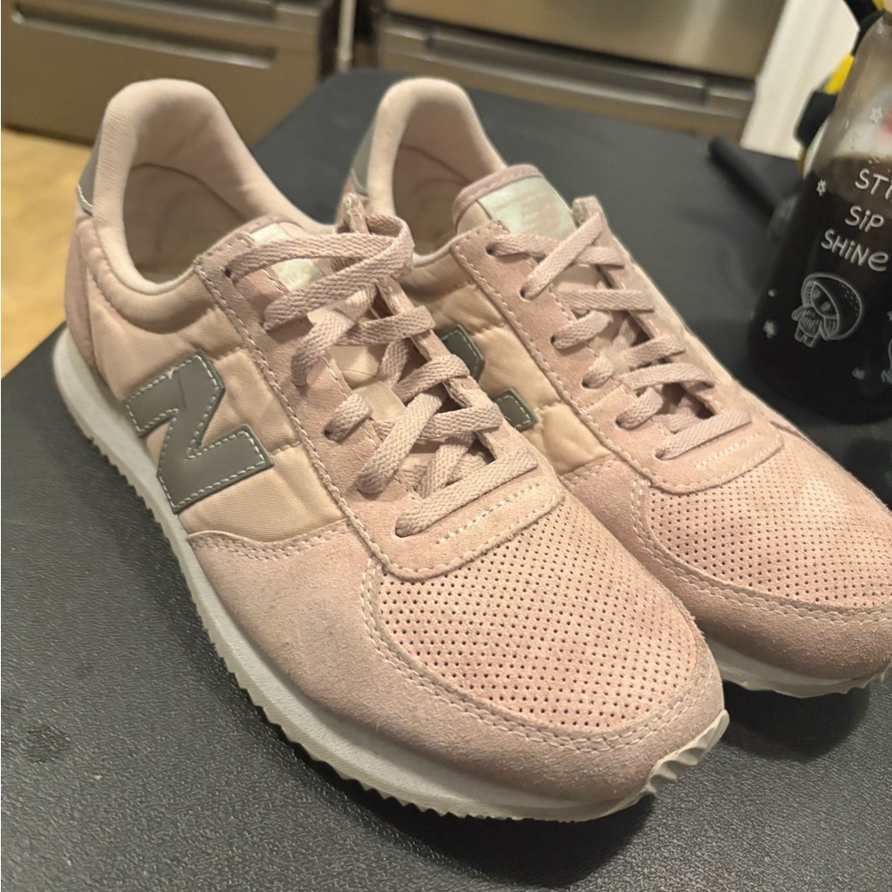 New Balance Pink and Gray Women's Sneakers